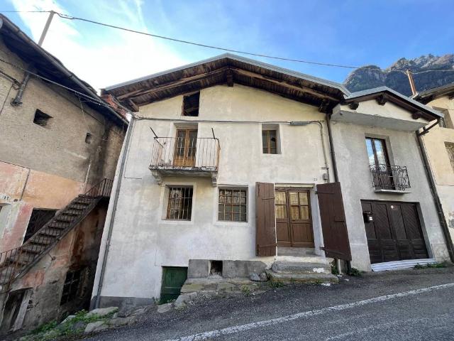 Casa indipendente in vendita a Locana TO