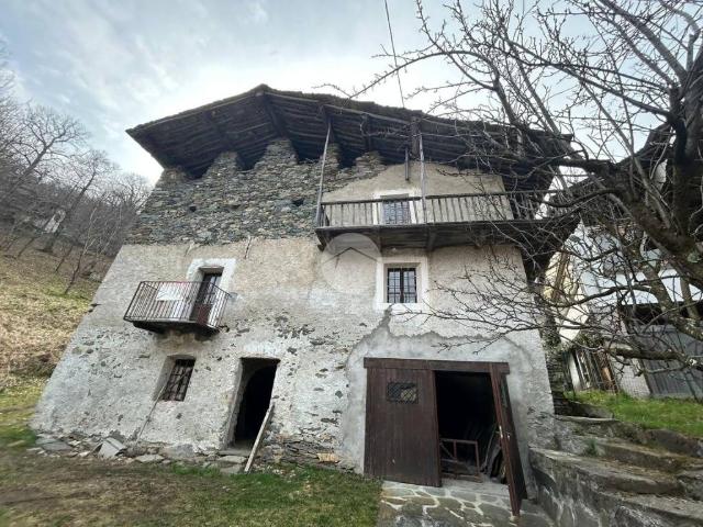 Casa indipendente in vendita a Locana TO