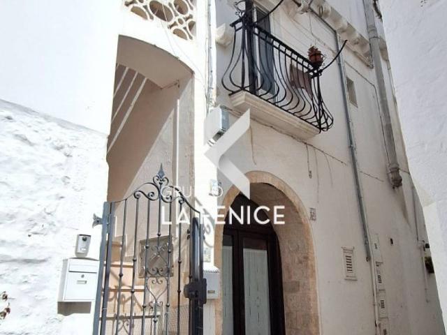 Casa indipendente in vendita a Locorotondo BA