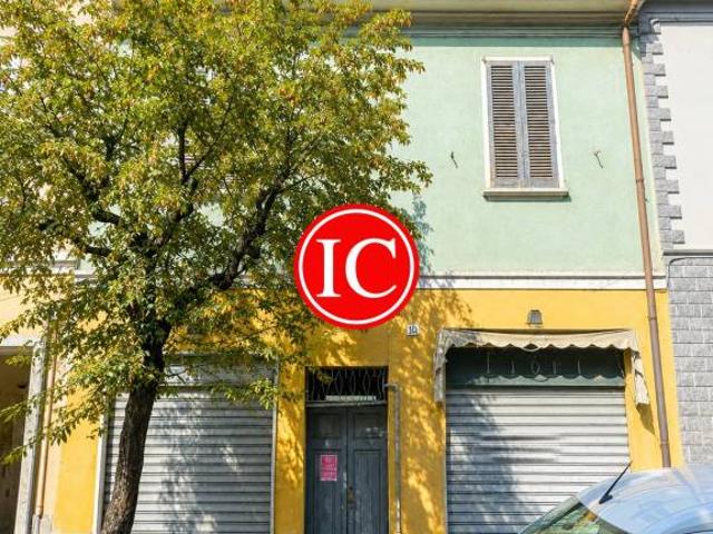 Casa indipendente in vendita a Lodi via Borgo Adda, 109