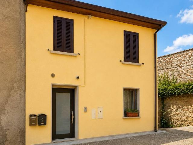 Casa indipendente in vendita a Lonato del Garda BS