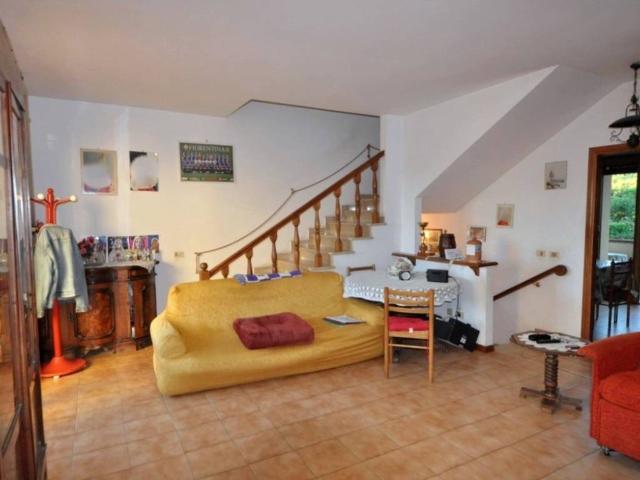 Casa indipendente in vendita a Loro Ciuffenna AR
