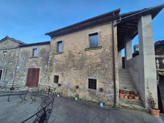 Casa indipendente in vendita a Loro Ciuffenna AR