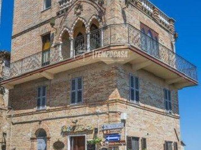Casa indipendente in vendita a Loro Piceno MC