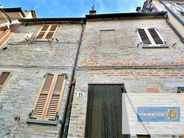 Casa indipendente in vendita a Loro Piceno MC