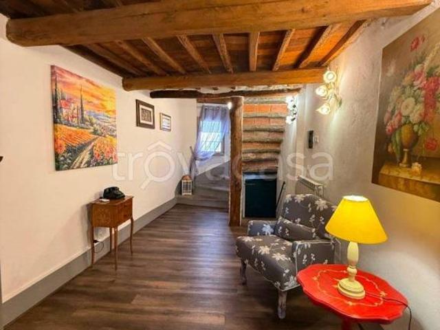 Casa indipendente in vendita a Laterina Pergine Valdarno via Porta Fredda