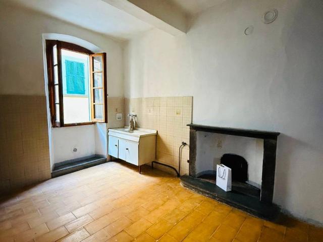 Casa indipendente in vendita a Laterina Pergine Valdarno AR