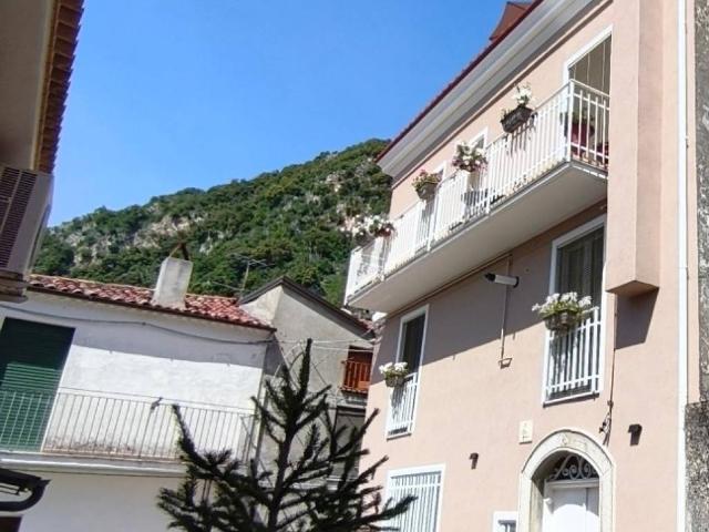 Casa indipendente in vendita a Lauria PZ