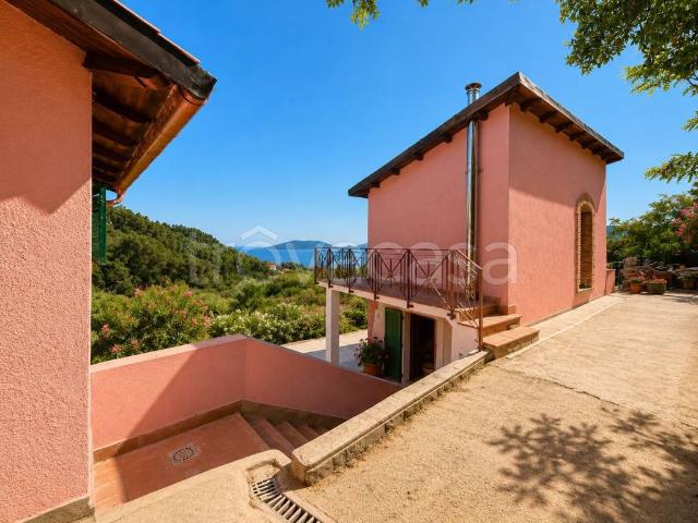 Casa indipendente in vendita a La Spezia, Pitelli