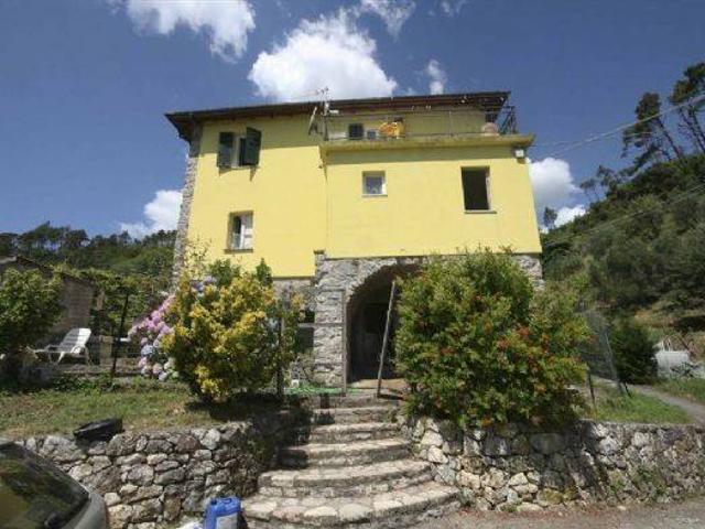 Casa indipendente in vendita a La Spezia SP