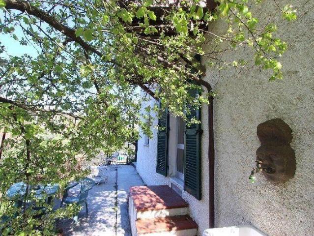 Casa indipendente in vendita a La Spezia SP