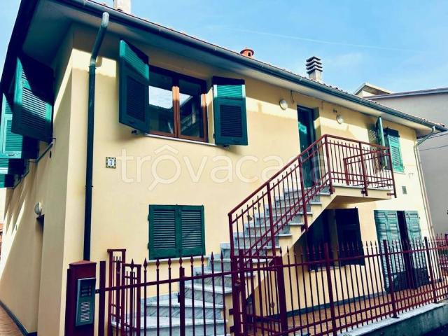 Casa indipendente in vendita a La Spezia via Brugnato, 7, Fossamastra