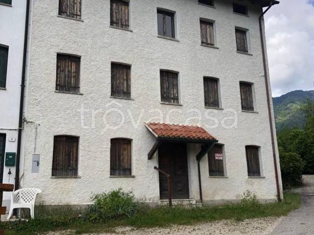 Casa indipendente in vendita a Laghi