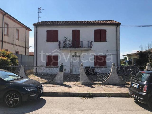 Casa indipendente in vendita a Lagosanto via San Venanzio, 43
