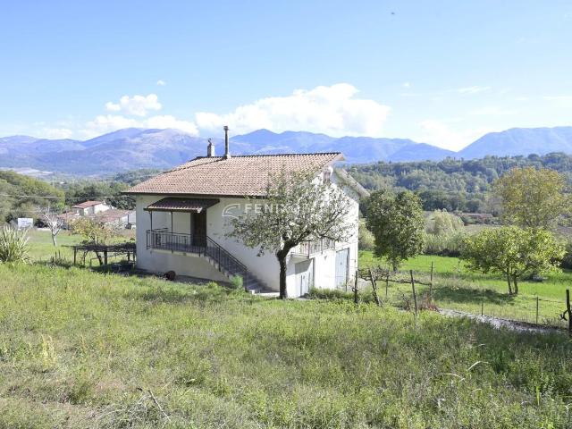 Casa indipendente in vendita a Laino Borgo