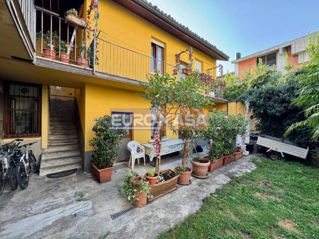 Casa indipendente in vendita a Lallio BG