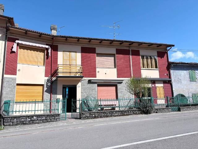 Casa indipendente in vendita a Lama Mocogno MO