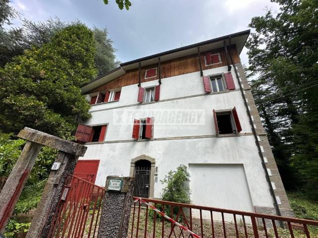 Casa indipendente in vendita a Lama Mocogno MO