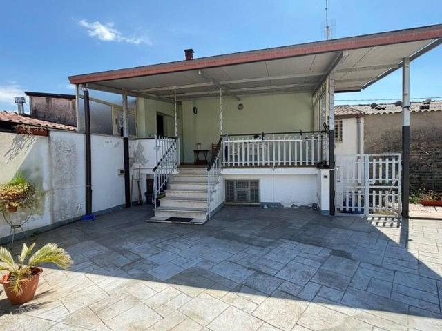 Casa indipendente in vendita a Lamezia Terme