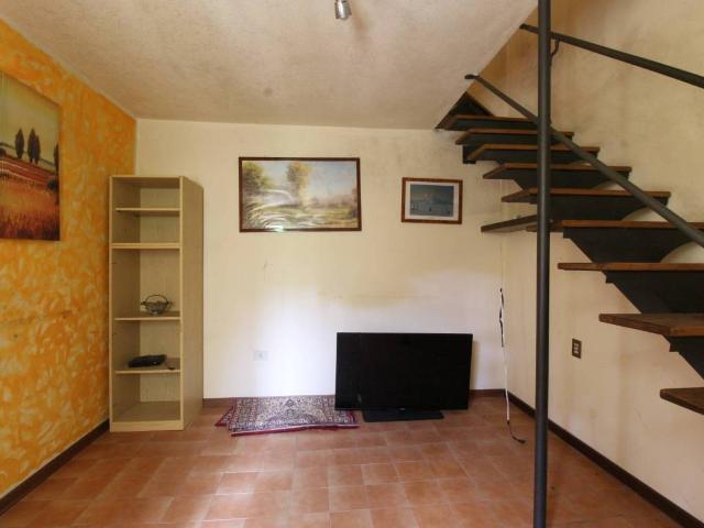 Casa indipendente in vendita a Lamporecchio PT