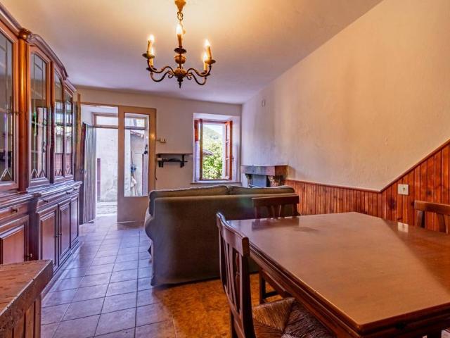 Casa indipendente in vendita a Langhirano PR
