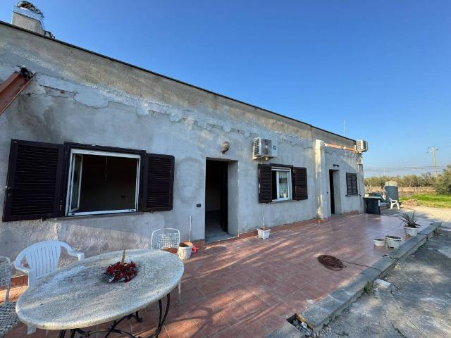 Casa indipendente in vendita a Lanuvio RM