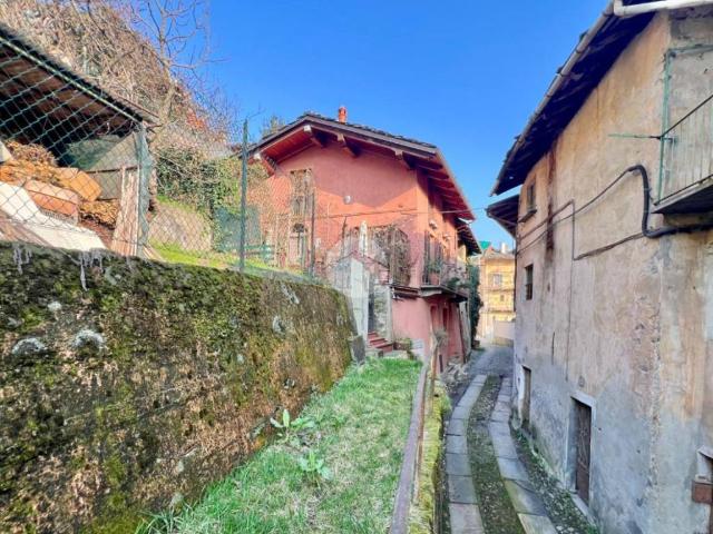 Casa indipendente in vendita a Lanzo Torinese TO