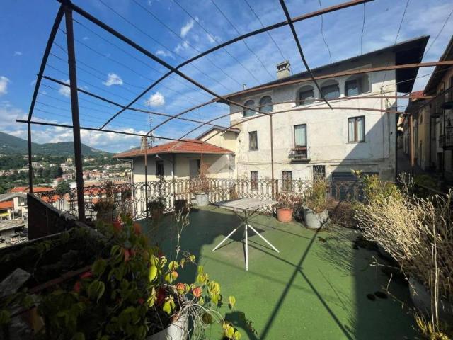 Casa indipendente in vendita a Lanzo Torinese via s. g. Bosco, 18