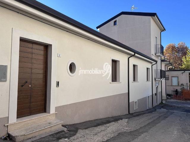 Casa indipendente in vendita a L'Aquila AQ