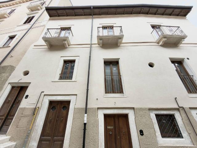 Casa indipendente in vendita a L'Aquila AQ