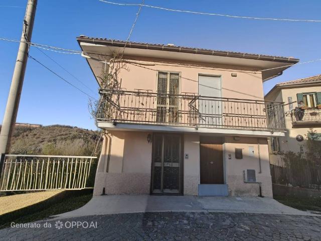 Casa indipendente in vendita a L'Aquila AQ