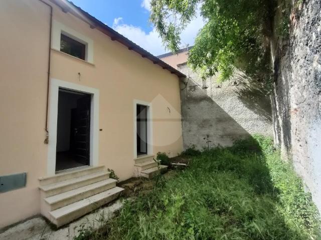 Casa indipendente in vendita a L'Aquila Bagno