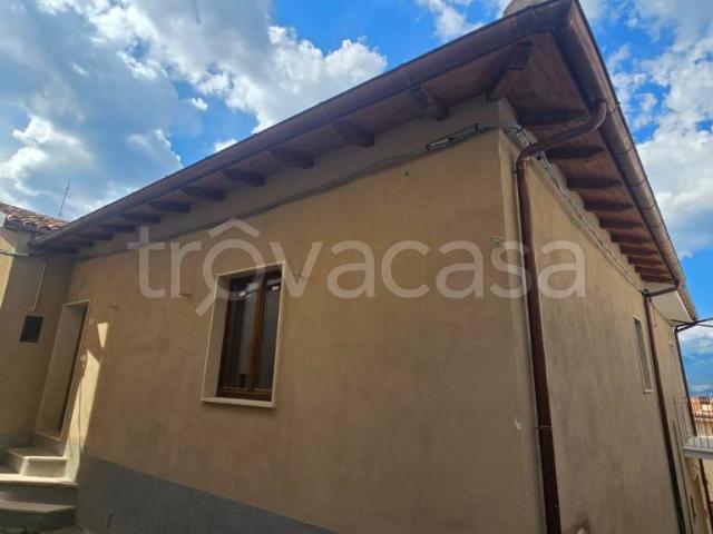 Casa indipendente in vendita a L'Aquila, Bagno Monticchio