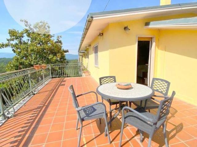 Casa indipendente in vendita a L'Aquila piazza Aricavallo, Collebrincioni Assergi