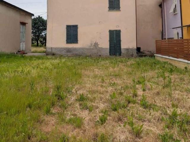 Casa indipendente in vendita a Larciano via Luacchi