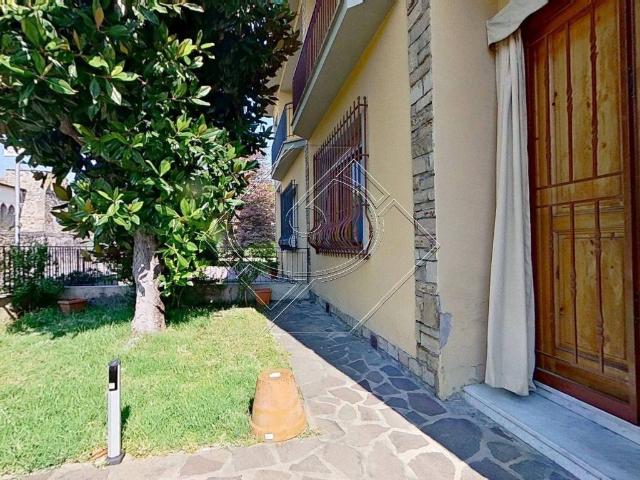 Casa indipendente in vendita a Lastra a Signa FI