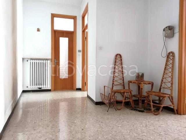 Casa indipendente in vendita a Lecco, Laorca