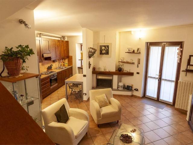 Casa indipendente in vendita a Lecco LC