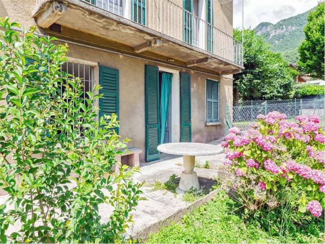 Casa indipendente in vendita a Lecco LC