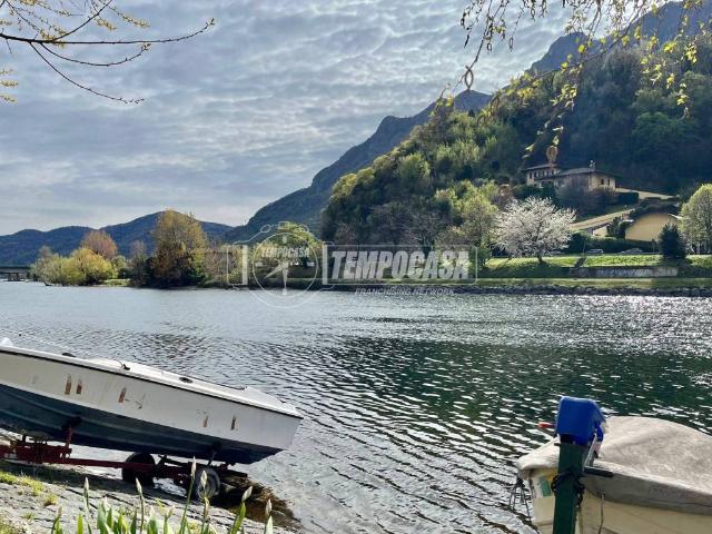 Casa indipendente in vendita a Lecco LC