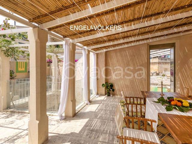 Casa indipendente in vendita a Lecce via De Argenteris, 14, Centro Storico