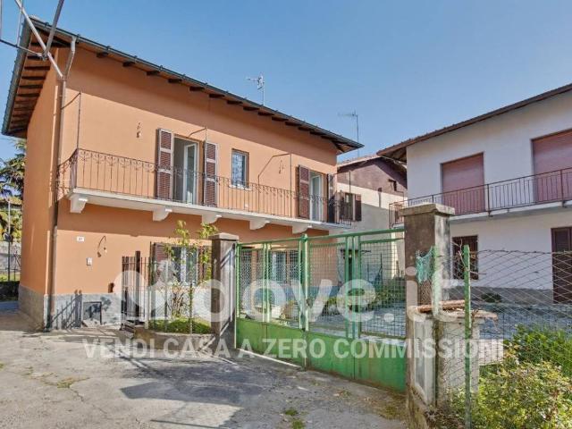 Casa indipendente in vendita a Leggiuno VA