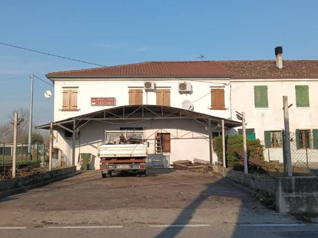 Casa indipendente in vendita a Legnago VR