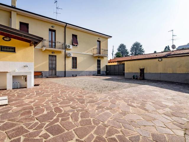 Casa indipendente in vendita a Legnano MI