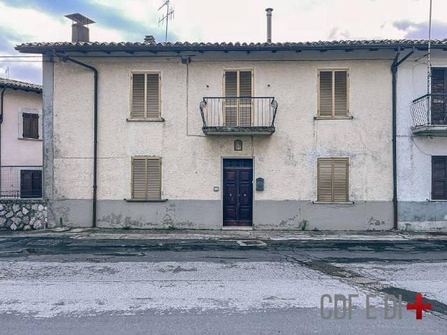 Casa indipendente in vendita a Leonessa RI