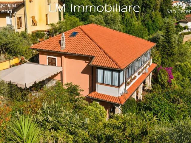 Casa indipendente in vendita a Lerici, Pozzuolo