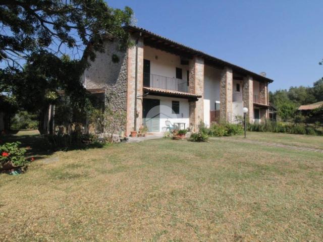 Casa indipendente in vendita a Lesignano de' Bagni PR