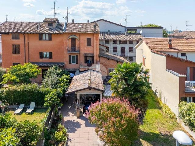 Casa indipendente in vendita a Lesignano de' Bagni PR