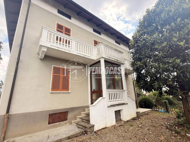 Casa indipendente in vendita a Lessona