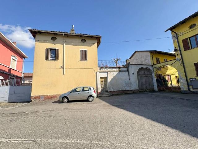 Casa indipendente in vendita a Livorno Ferraris VC